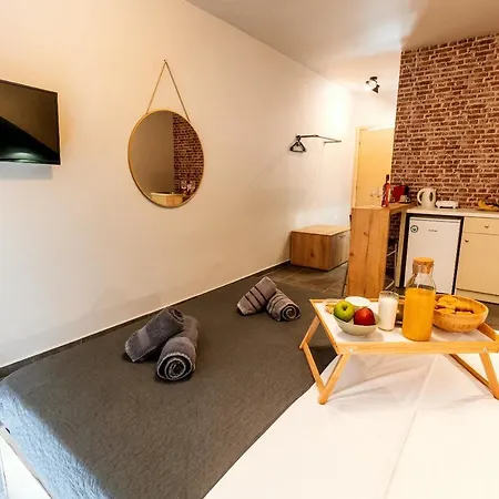 Unique Experience Apartment's