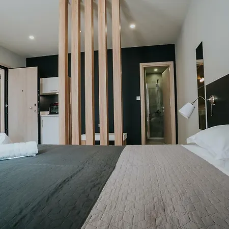 Unique Experience Apartment's *