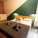 Апартаменты Unique Experience Apartment's