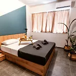 Unique Experience Apartment's