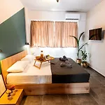 Unique Experience Apartment's * Салоники
