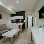 Unique Experience Apartment's * Салоники