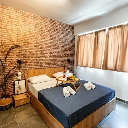 Unique Experience Apartment's *