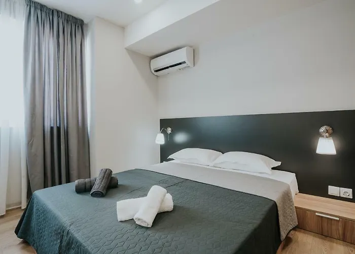 Unique Experience Apartment's